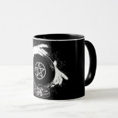 Black Mystic Fortune Teller Mystical Crystal Ball Tasse (VorderseiteRechts)