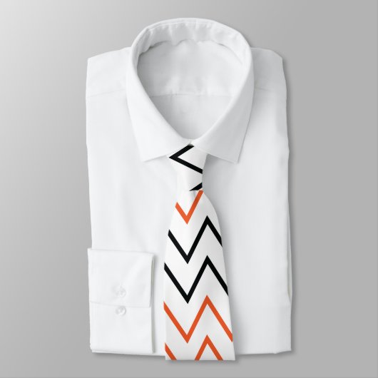 Black Orange Chevron Zigzag Krawatte (Gebunden)