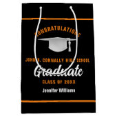 Black Orange Graduate Custom Graduate Party Mittlere Geschenktüte (Vorderseite)