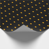 Black Orange Polka Dot Pattern Halloween Geschenkpapier (Ecke)