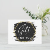 Black Paint Stroke & Modern Gold Certificate Card Einladung (Stehend Vorderseite)