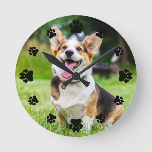 Black Paw Prints Add Your Pet Foto Runde Wanduhr (Vorderseite)
