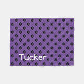 Black Paw Prints auf Royal Lila Personalisiert Fleecedecke (Vorderseite (Horizontal))