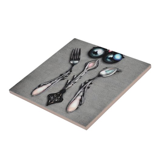 Black Pearls Surreal Silverware Fliese (Seite)