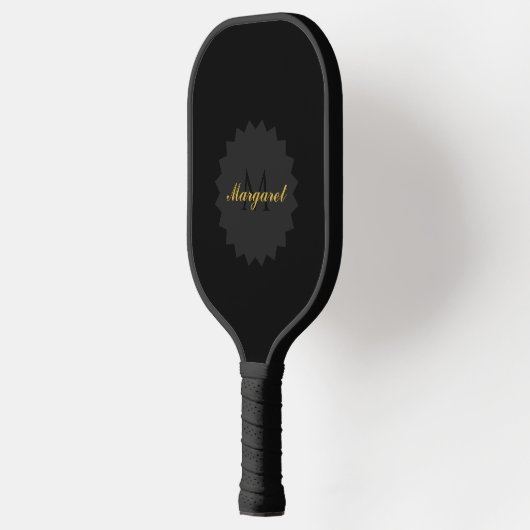 Black Pickleball Paddle mit Name und Initial (Links)