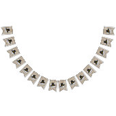 Black Pilgrim Hat auf Brown Kariert - Erntedank Wimpelkette (Alle)