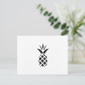 Black Pine Apple Postkarte (Stehend Vorderseite)
