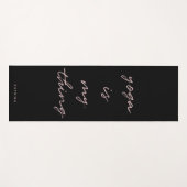 Black Pink Minimalistisch Script Yoga ist My Thing Yogamatte (Vorderseite (Horizontal))