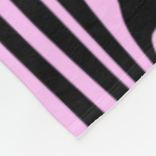 Black Pink Wavy Stripe Fleece Blanket (Ecke)
