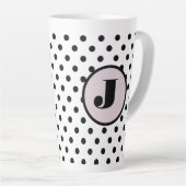 Black Polka Dot Custom Monogram Milchtasse (Rechte Ecke)