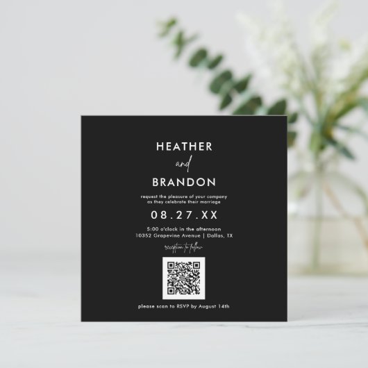 Black QR Code Wedding Square Einladung (Stehend Vorderseite)