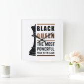 Black Queen das mächtigste Stück in Game 2 Quadratische Wanduhr (Zuhause)