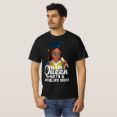 Black Queen mit Bachelor-Abschluss T-Shirt (Vorne ganz)
