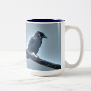 Black Raven auf einer Powerline Gothic, Celtic, Wi Zweifarbige Tasse