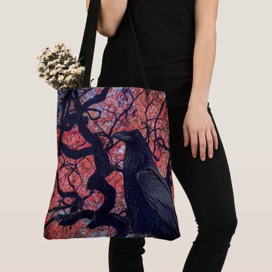 Black Raven und Gnarly Japanese Maple Tree Tasche (Von Nahem)
