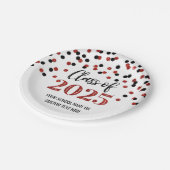 Black Red Confetti Abschluss 2025 Pappteller (Schrägansicht)