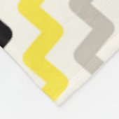 Black Red Yellow Diagonal Zigzag Afrikanisches Mus Fleecedecke (Ecke)