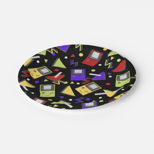 Black Retro Gaming Pappteller (Schrägansicht)