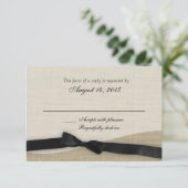 Black Ribbon and Burlap Response Card RSVP Karte (Stehend Vorderseite)