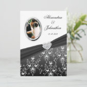 Black Ribbon Herz Damask Hochzeit Foto Einladung (Stehend Vorderseite)