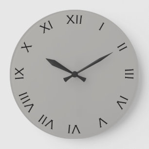 Black Roman Numbers On Grey wccn Große Wanduhr