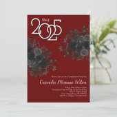 Black Rose Dark Gothic Graduation Party Maroon Einladung (Stehend Vorderseite)