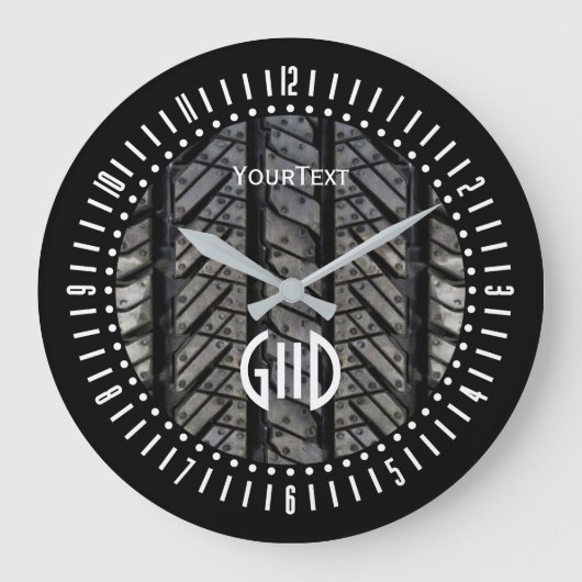 Black Rubber Tire Thread Text Plus Monogram on a Große Wanduhr (Vorderseite)