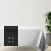 Black Runner Event Show mit Logo der Firma Classy Tischdecke