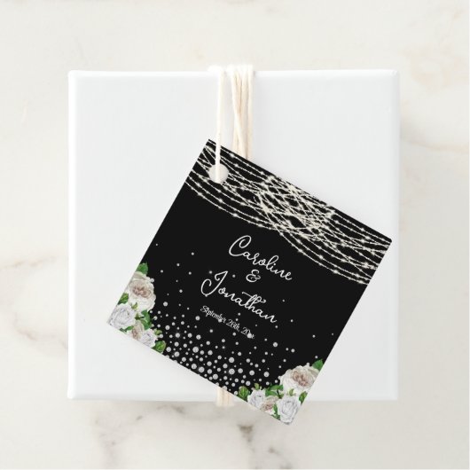 Black Rustic White Roses String Lights Wedding Geschenkanhänger (Beispiel)