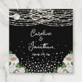 Black Rustic White Roses String Lights Wedding Geschenkanhänger (Vorderseite)