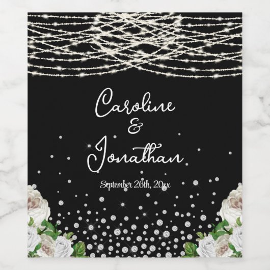 Black Rustic White Roses String Lights Wedding Weinetikett (Einzelnes Label)