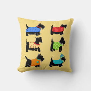 Black Scottie Terrier Dogs Yellow Decorative Kissen