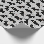 Black Scottish Terrier Paws and Bones Geschenkpapier (Ecke)