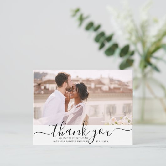 Black Script Modern Wedding Danke Foto Postkarte (Stehend Vorderseite)