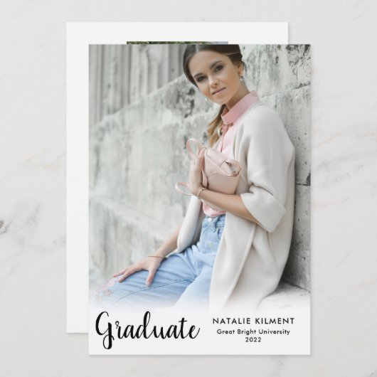 Black Script Modernes Graduate Foto Abschluss Einladung (Vorne/Hinten)
