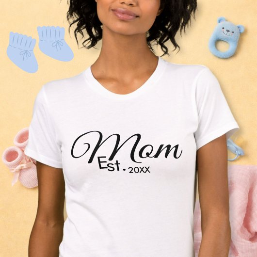 Black Script Mom Established New Mom Gift T-Shirt