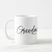 Black Script Typography Grandma Established Year Kaffeetasse (Links)