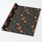 Black Seamless Wrapping Paper: Pine and Maple Leaf Geschenkpapier (Ungerollt)