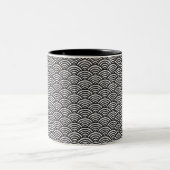 Black Seigaiha Japanese Wave Pattern Zweifarbige Tasse (Mittel)