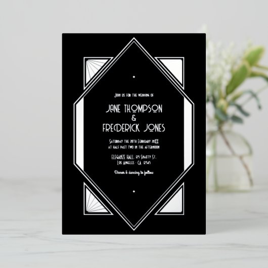 Black & Silver Gatsby Art Deco Wedding Folieneinladung (Stehend vorne)