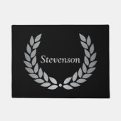 Black & Silver Laurel Monogram Door Mat Fußmatte (Vorderseite)