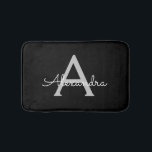 Black Silver Modern Script Girl Monogram Name Badematte<br><div class="desc">Schwarz und Silver einfache Skriptmonogramm Name Bath passt. Dies macht den perfekten Abschluss,  Geburtstag,  Hochzeit,  Brautparty,  Jubiläum,  Babydusche oder Junggeselinnen-Abschied Geschenk für jemanden,  die Lieben glamourösen Luxus und schicke Stile.</div>