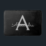 Black Silver Modern Script Girl Monogram Name Badematte<br><div class="desc">Schwarz und Silver einfache Skriptmonogramm Name Bath passt. Dies macht den perfekten Abschluss,  Geburtstag,  Hochzeit,  Brautparty,  Jubiläum,  Babydusche oder Junggeselinnen-Abschied Geschenk für jemanden,  die Lieben glamourösen Luxus und schicke Stile.</div>