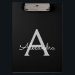 Black Silver Modern Script Girl Monogram Name Klemmbrett<br><div class="desc">Klappe für die Planung von Monogrammen in Schwarz und Silber. Das macht den perfekten 16 Geburtstag,  Hochzeit,  Brautparty,  Jubiläum,  Babydusche oder Junggeselinnen-Abschied Geschenk für jemanden,  der Lieben glamourösen Luxus und schicke Stile.</div>