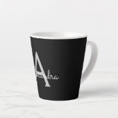 Black Silver Modern Script Girl Monogram Name Milchtasse (Rechte Ecke)