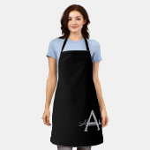 Black Silver Modern Script Girl Monogram Name Schürze (Getragen)