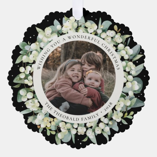 Black Snowberry+Eucalyptus Christmas Wreath Photo Ornament Karte (Vorderseite)