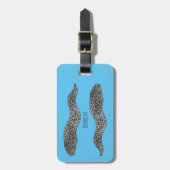 Black spotted moray eel cartoon illustration gepäckanhänger (Vorderseite vertikal)