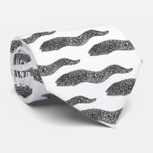 Black spotted moray eel cartoon illustration krawatte (Gerollt)