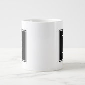 Black Square Monogram Specialty Tasse (Vorderseite)